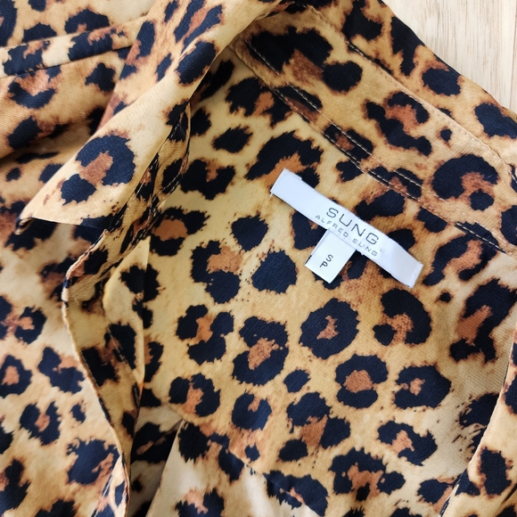 SUNG Alfred Sung Leopard Print Blouse Top Button Down Shirt Animal Print Small - Picture 3 of 14